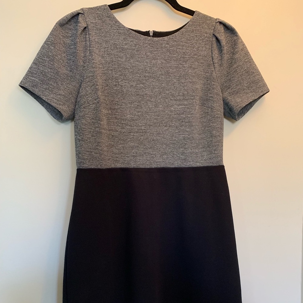 Loft gray and black puff sleeve dress